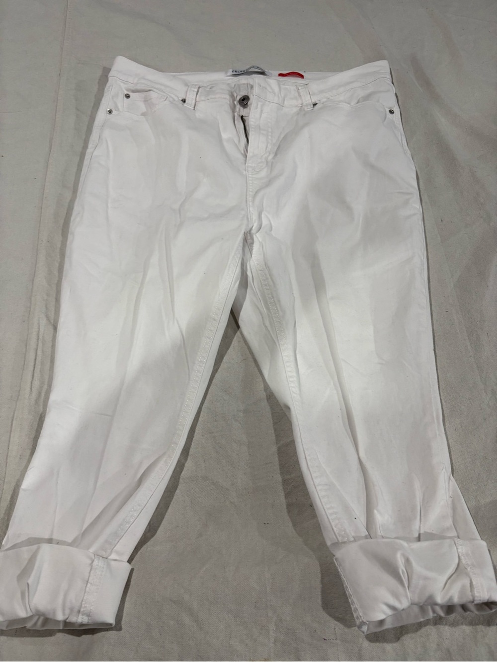 Celebrity Pink White Cropped Ankle Pants